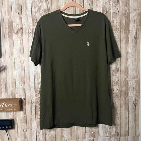 👕 U.S. Polo Assn. Olive Green V-Neck T-Shirt – Size Large 👕 - Picture 1 of 4